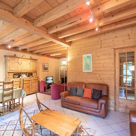 For 12 People Apartment